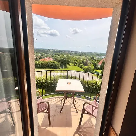 Lejlighedshotel Phoenix Wellness Apartman Panzio