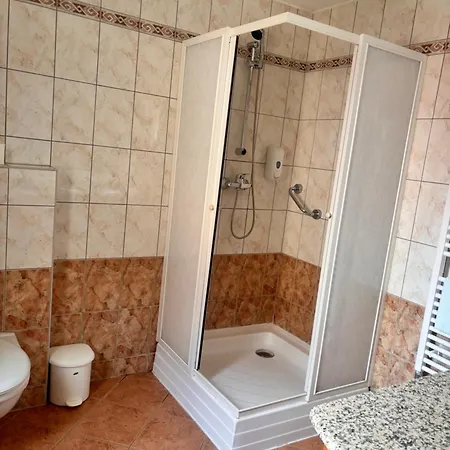 Lejlighedshotel Phoenix Wellness Apartman Panzio