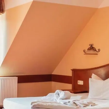 Phoenix Wellness Apartman Panzio Lejlighedshotel 4*