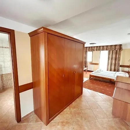 Lejlighedshotel Phoenix Wellness Apartman Panzio
