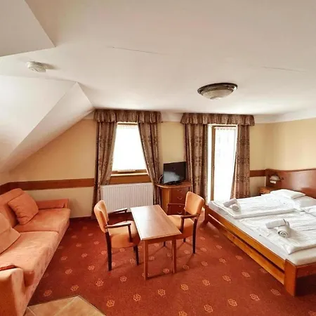 Phoenix Wellness Apartman Panzio Lejlighedshotel Hévíz